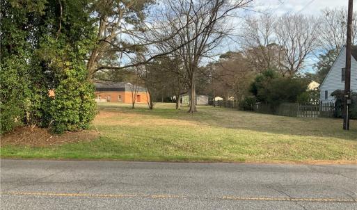 Photo #5 of 3130 Sterling Point Drive, Portsmouth, Virginia 0.3 acres