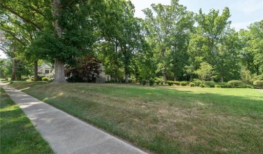 Photo #12 of 509 Riverview Drive, Suffolk, Virginia 0.6 acres