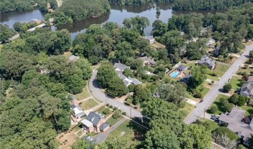 Photo #10 of 509 Riverview Drive, Suffolk, Virginia 0.6 acres