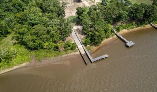 Community Water Access with Boat Ramp & Pier