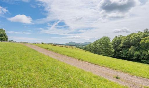 Photo #13 of 1940 Hunters Ridge, Hillsville, VA 7.2 acres