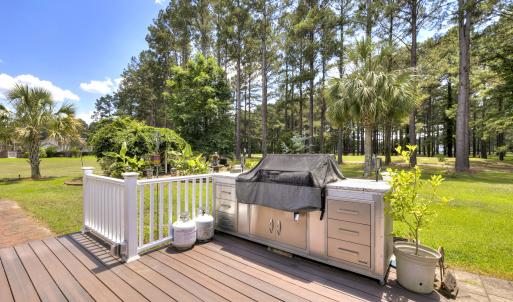 GRILLING AREA