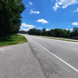 Street scene on Savannah Hwy