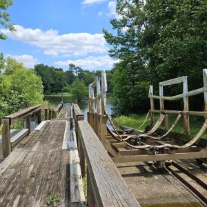 BOAT LIFT INTO LAKE MARION